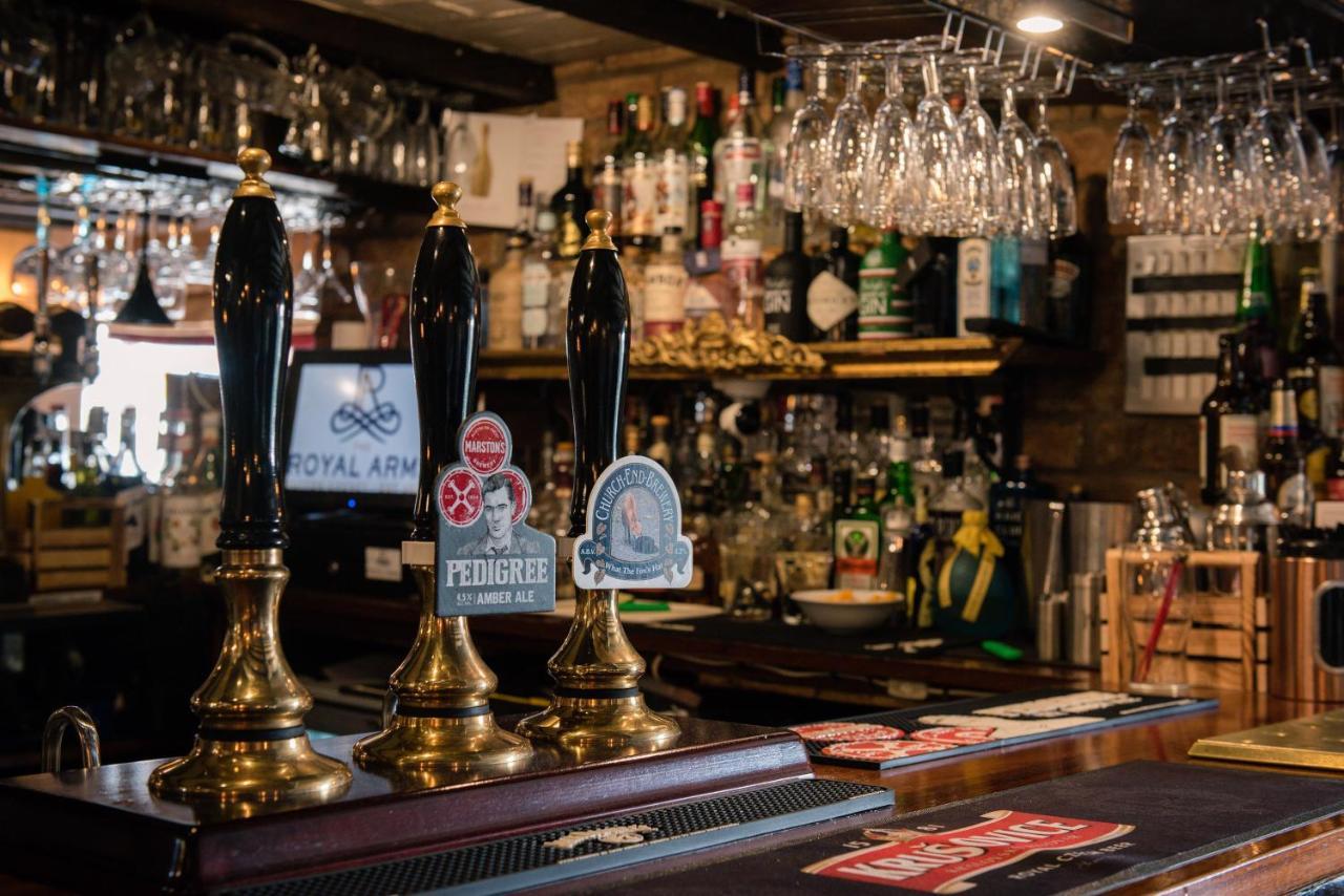 The Royal Arms Hotel Sutton Cheney Exteriér fotografie