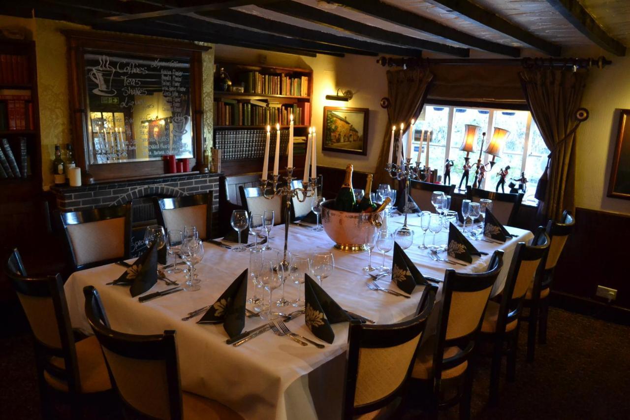 The Royal Arms Hotel Sutton Cheney Exteriér fotografie