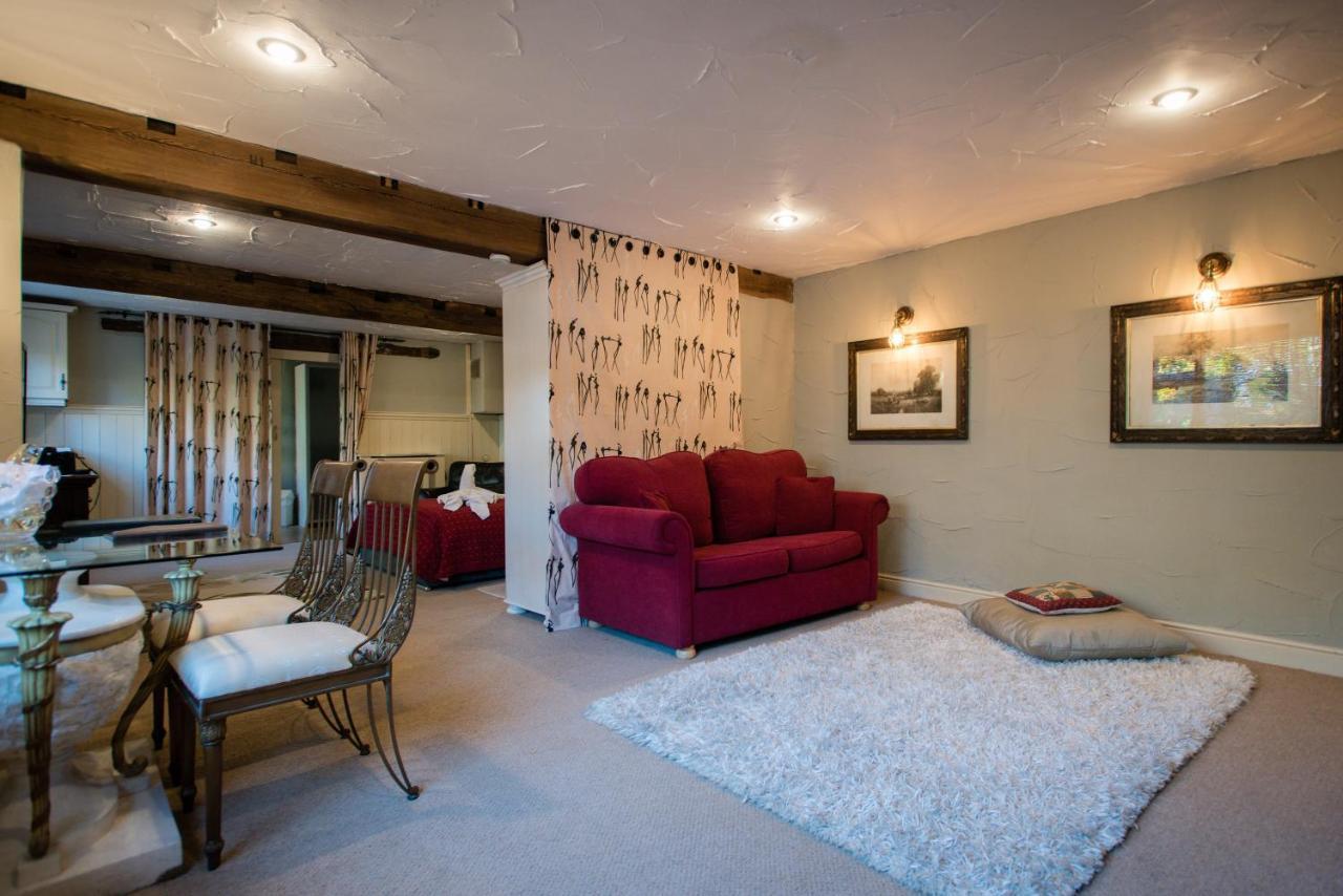 The Royal Arms Hotel Sutton Cheney Exteriér fotografie
